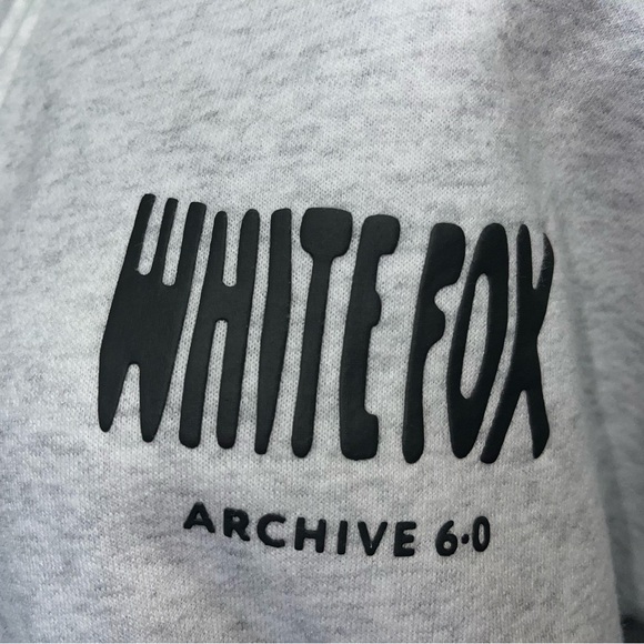 White Fox Boutique Archive 6.0 Oversized Sweatshirt Size XS/S - Picture 11 of 12